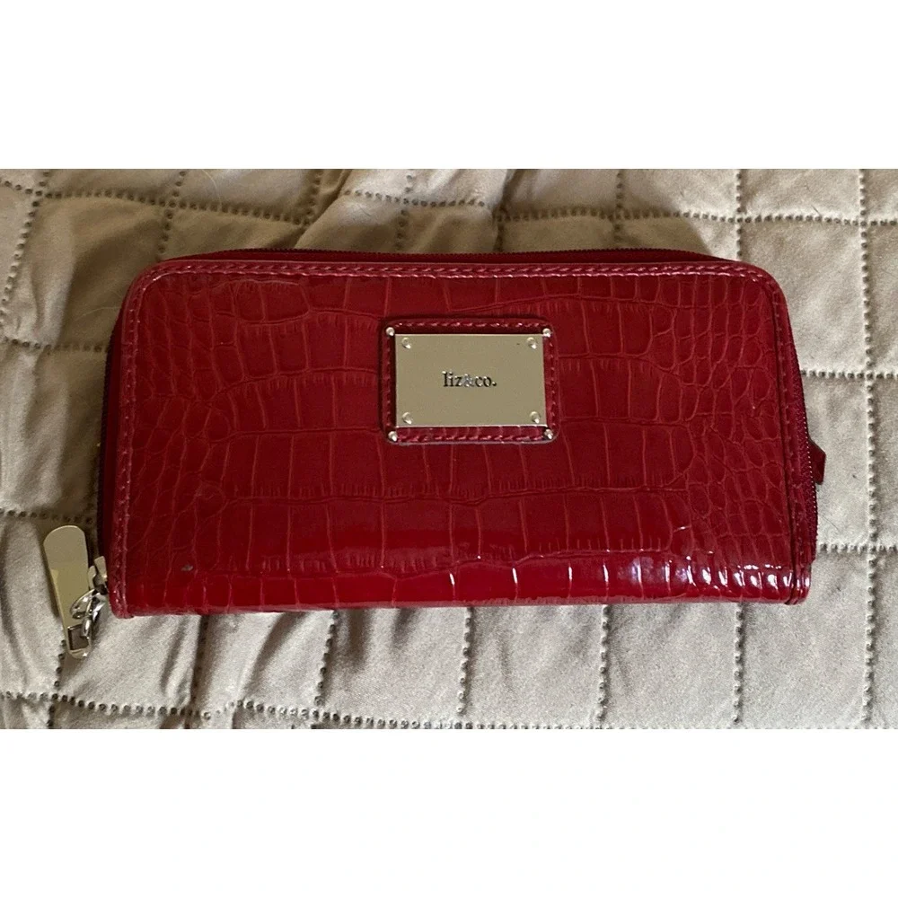 Liz & Co. Clutch Zip Around Wallet Purse Bag Red/Burgundy